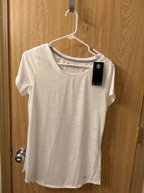 Under Armour White Women's Short Sleeve Crew Performance Tee